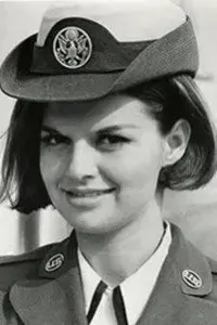 Luree Holmes
